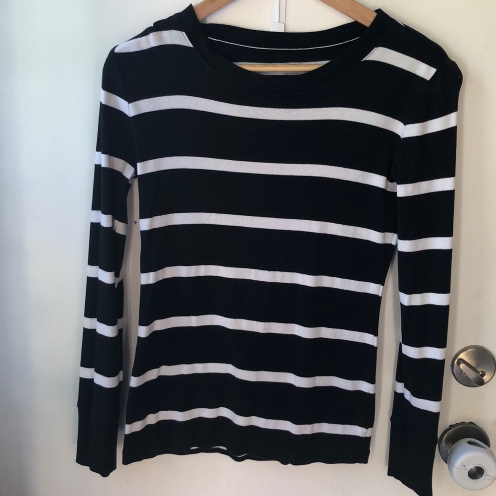 Gap long-sleeve top